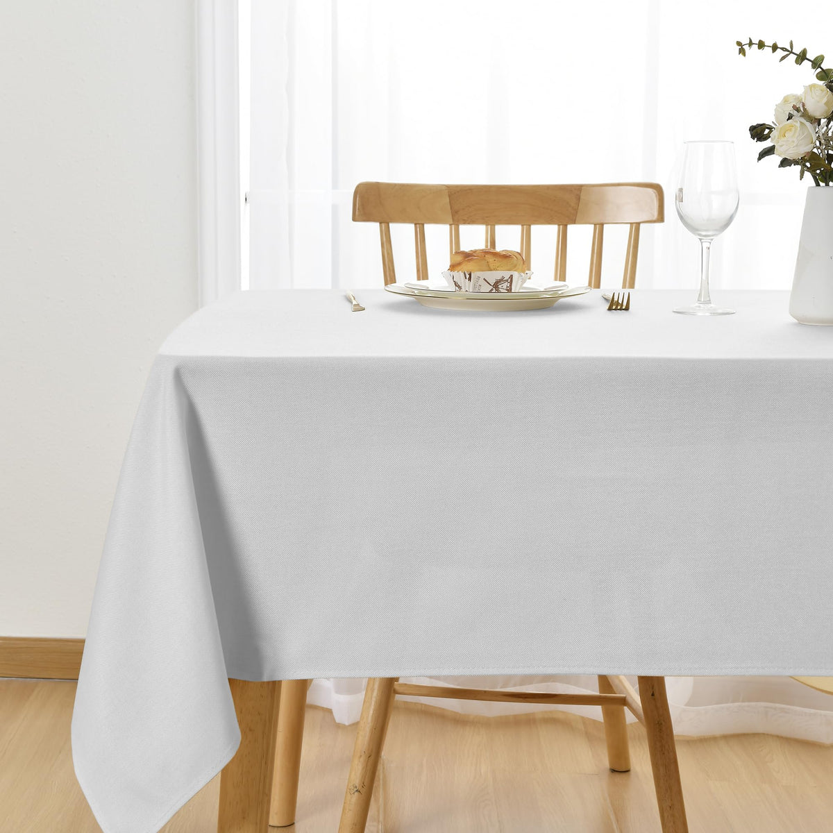 JIUZHEN Rectangle Table Cloth Faux Linen Farmhouse Tablecloth, Wrinkle and Stain Resistant Decorative Fabric Rectangular Spring Table Cover for Dining/Party/Birthday/Wedding, Beige, 54 x 80 Inch