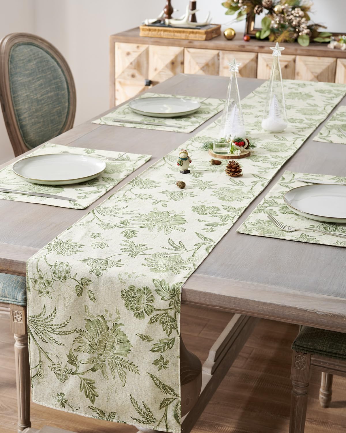 jinchan Black Farmhouse Floral Linen Rectangle Table Cloth 52 x 70 Inch | Traditional farmhouse florals create a versatile look for everyday dining and seasonal decorating.