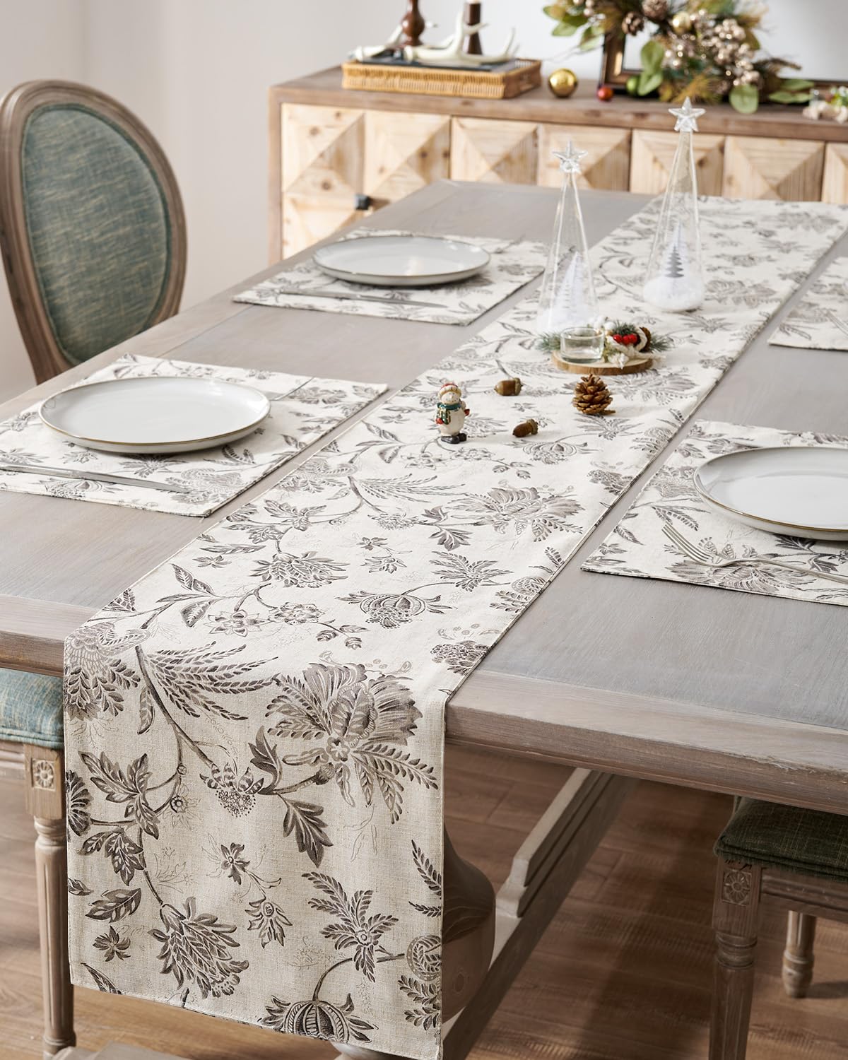 jinchan Black Farmhouse Floral Linen Rectangle Table Cloth 52 x 70 Inch | Traditional farmhouse florals create a versatile look for everyday dining and seasonal decorating.