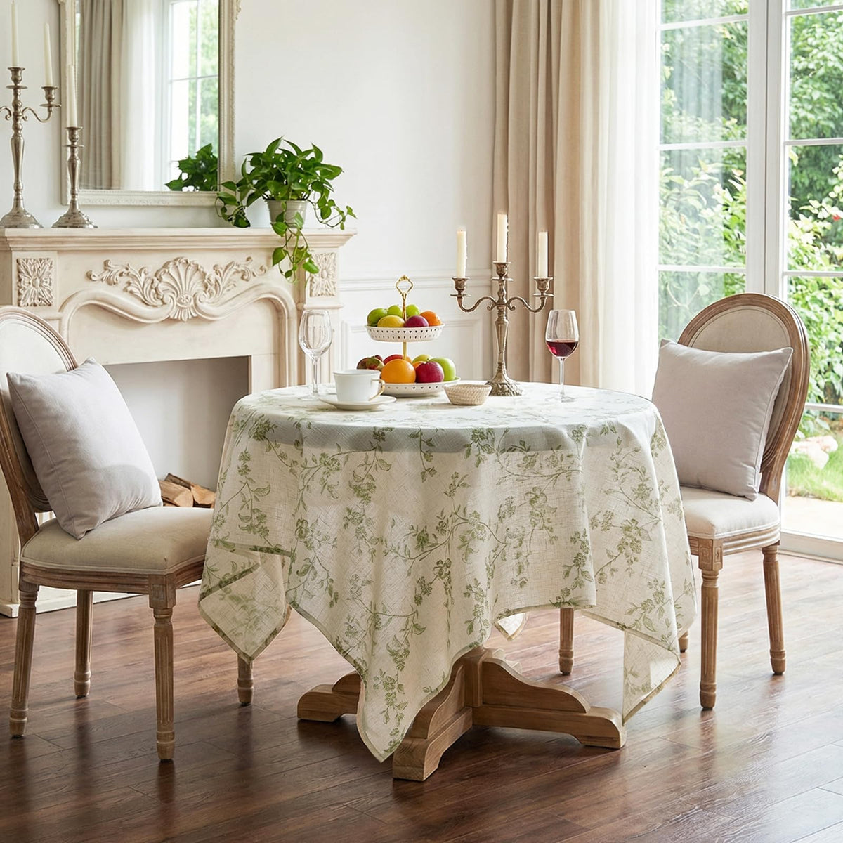 jinchan Black Farmhouse Floral Linen Rectangle Table Cloth 52 x 70 Inch | Traditional farmhouse florals create a versatile look for everyday dining and seasonal decorating.