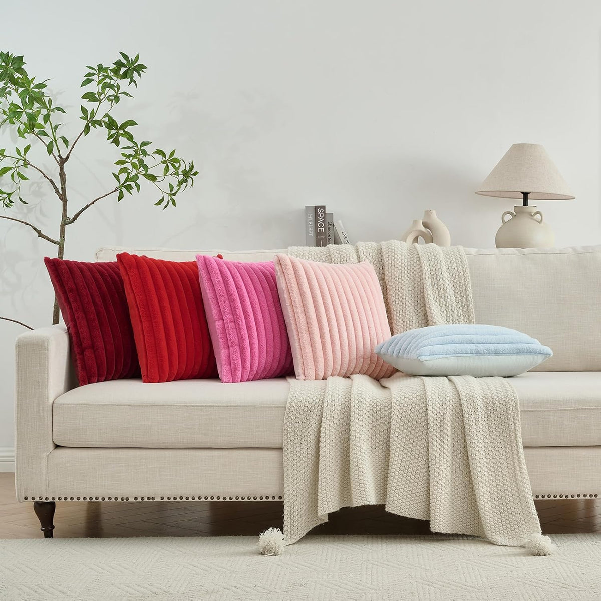 FUTEI Pack of 2 Faux Fur Throw Pillow Covers 18x18 Inch, Cream White | Fluffy Faux Rabbit Fur Front/Premium Velvet Back,Hidden Zipper,Machine Washable,Non-Shedding,Colorfast,Insert Not Included.
