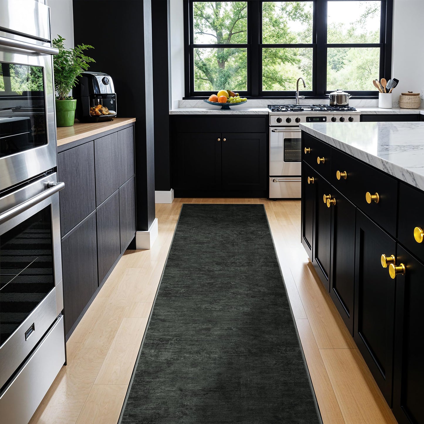 8x10 Washable Area Rug, Black Solid Area Rugs for Living Room & Bedroom | Stain-resistant & Non-slip backing,Low Pile Washable Large Carpet, Solid Vintage Style For High Traffic Areas(8x10,Black)