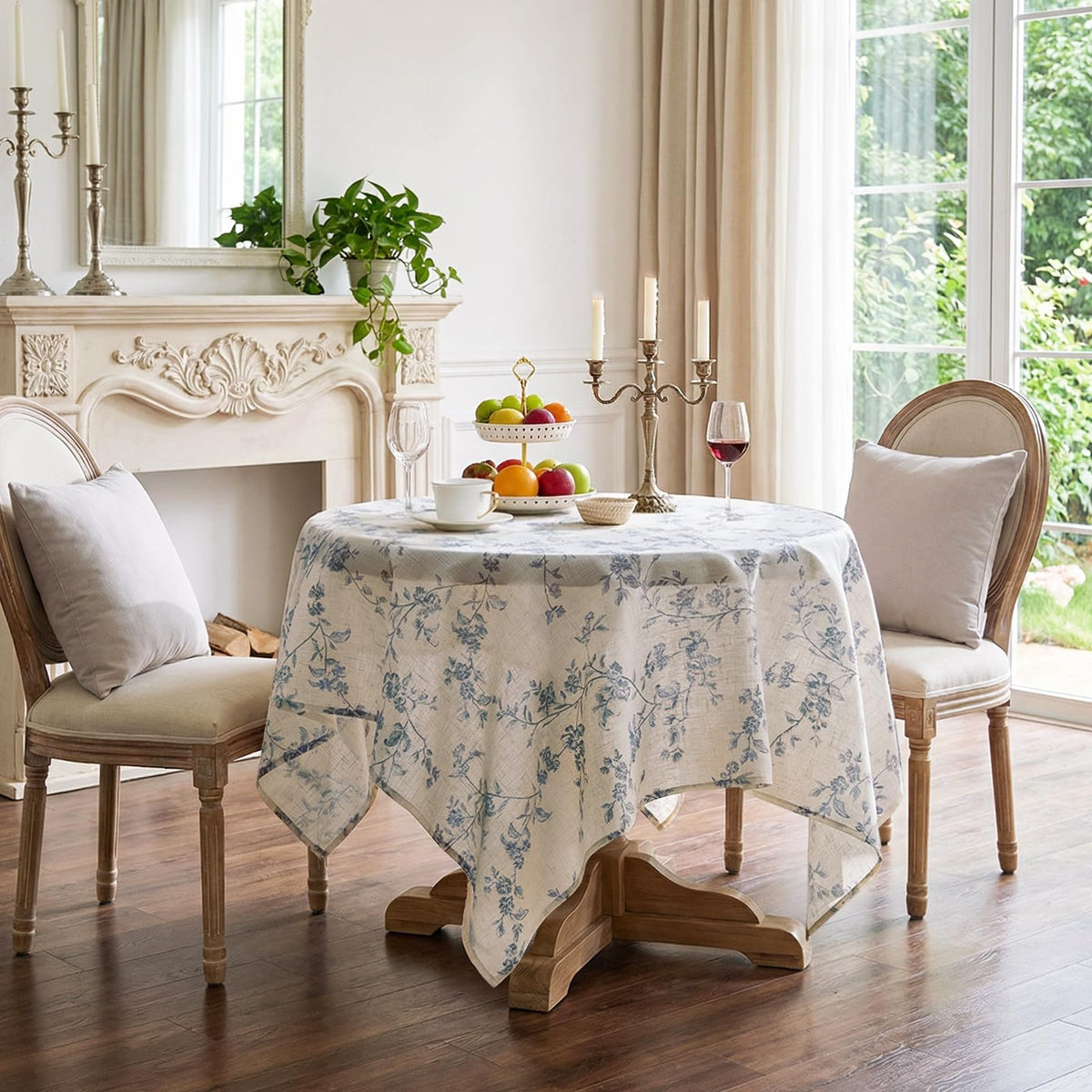 jinchan Black Farmhouse Floral Linen Rectangle Table Cloth 52 x 70 Inch | Traditional farmhouse florals create a versatile look for everyday dining and seasonal decorating.