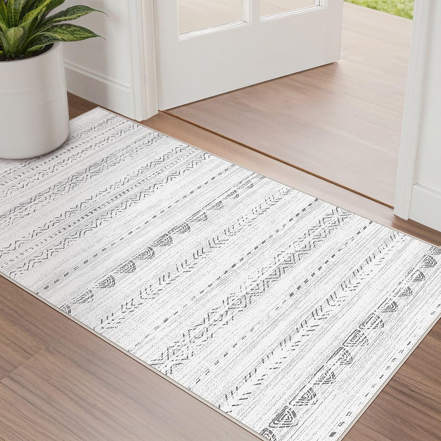 Nakagishi Boho 5x7 Area Rug Living Room Rugs Machine Washable Beige/Brown | Soft, Pet & Kid Friendly, Carpet for Living Room/Bedroom/Office/Kitchen/Nursery, Daily Home Decor Stain Resistant Moroccan