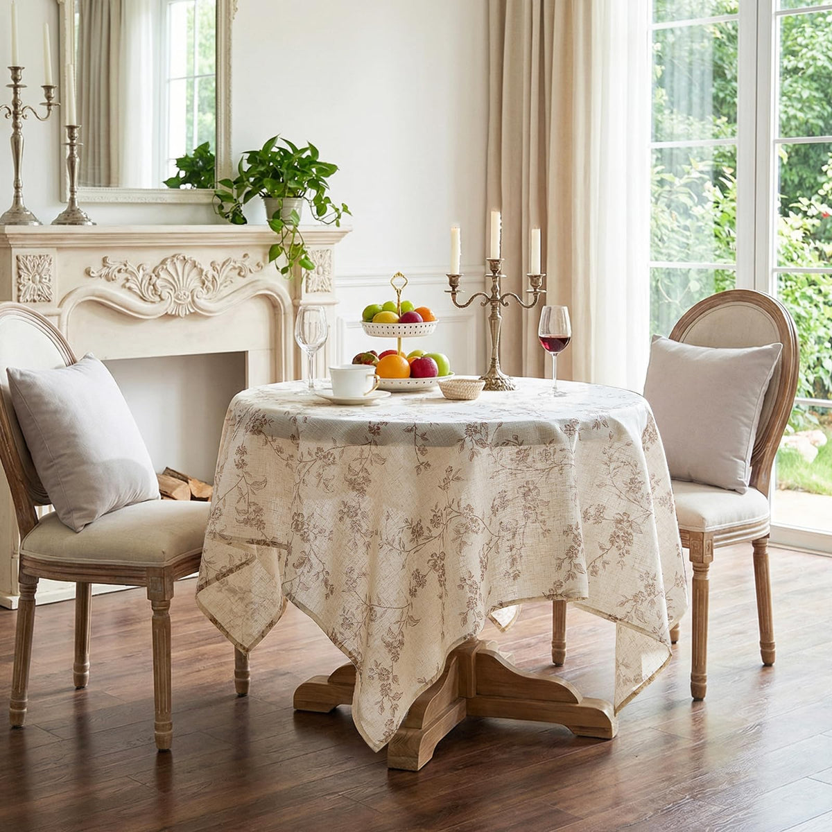 jinchan Black Farmhouse Floral Linen Rectangle Table Cloth 52 x 70 Inch | Traditional farmhouse florals create a versatile look for everyday dining and seasonal decorating.