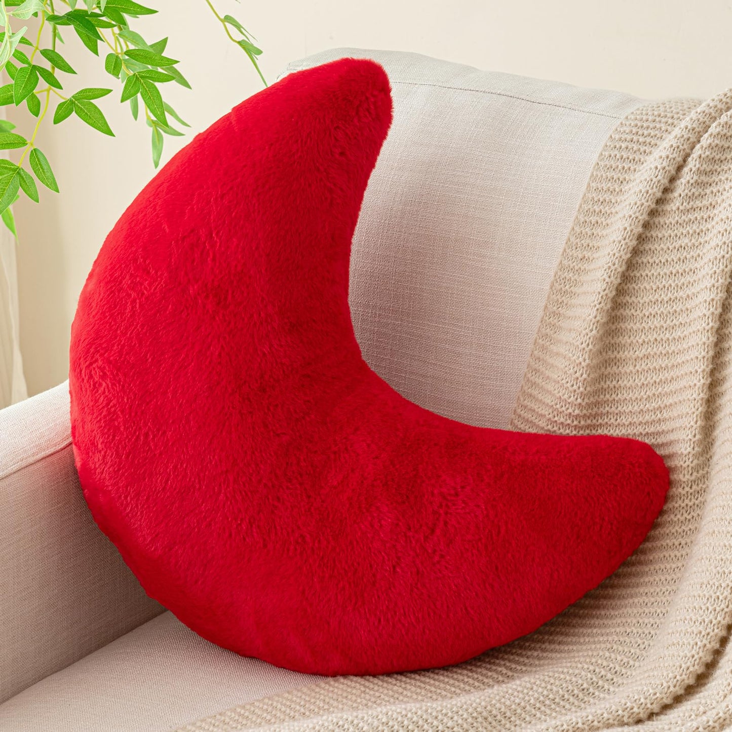 Moon Pillow, Decorative Throw Pillows with Soft Faux Rabbit for Bed Couch, Moon Shaped Pillows Plush Floor Cushions Room Decor Pillow for Sofa Bedroom Living Room