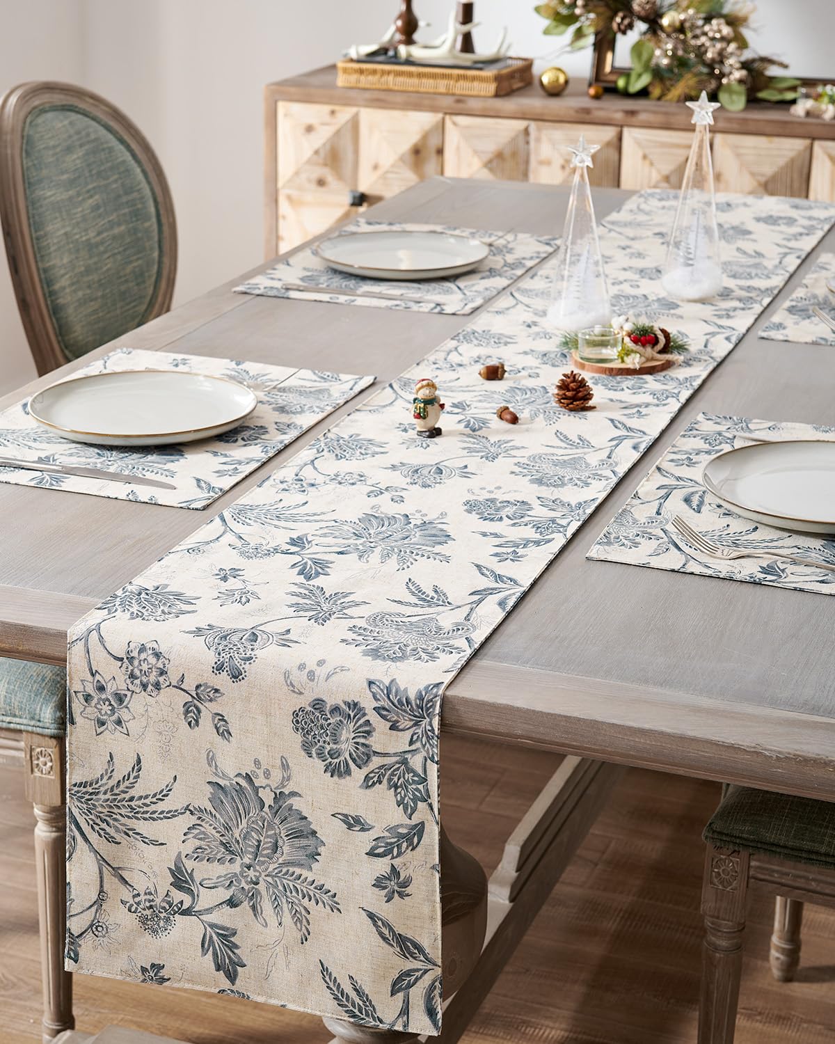 jinchan Black Farmhouse Floral Linen Rectangle Table Cloth 52 x 70 Inch | Traditional farmhouse florals create a versatile look for everyday dining and seasonal decorating.