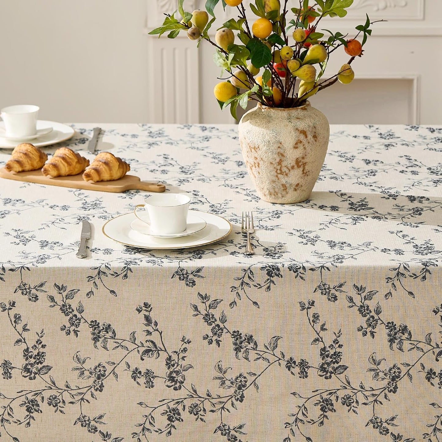 jinchan Black Farmhouse Floral Linen Rectangle Table Cloth 52 x 70 Inch | Traditional farmhouse florals create a versatile look for everyday dining and seasonal decorating.