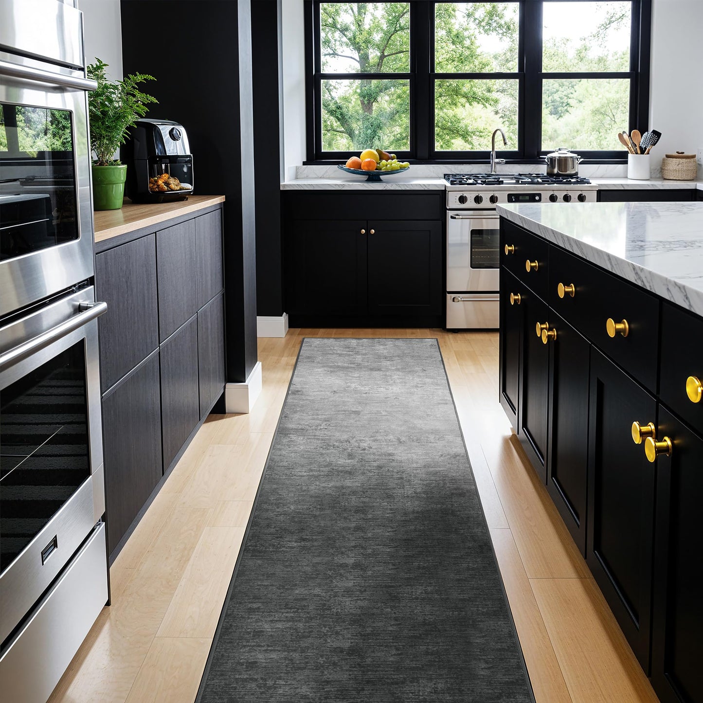 8x10 Washable Area Rug, Black Solid Area Rugs for Living Room & Bedroom | Stain-resistant & Non-slip backing,Low Pile Washable Large Carpet, Solid Vintage Style For High Traffic Areas(8x10,Black)