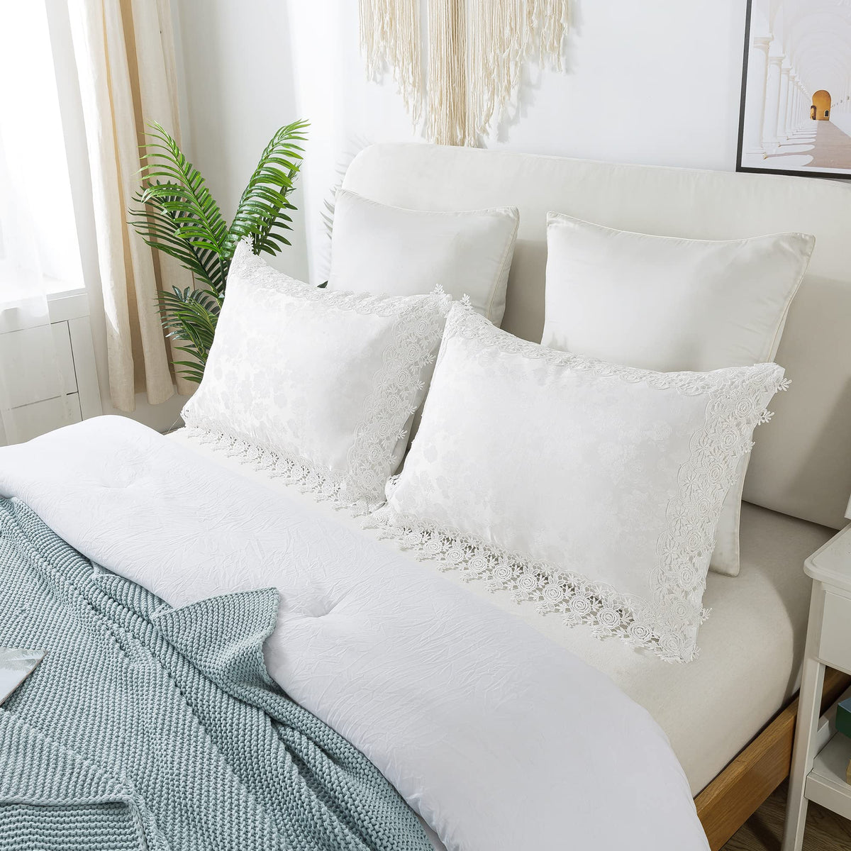 Jacquard Throw Pillow Covers French Cushion Cover Embroidery Lace Throw Pillow Cases for Couch Sofa Farmhouse Home Decoration Square 18 x18 Inch Set of 2 White