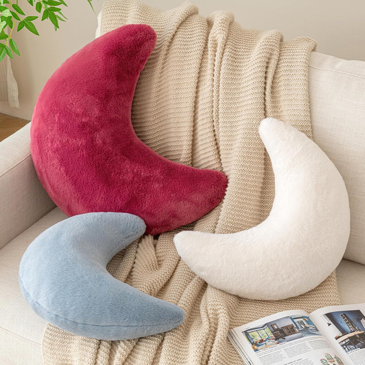 Moon Pillow, Decorative Throw Pillows with Soft Faux Rabbit for Bed Couch, Moon Shaped Pillows Plush Floor Cushions Room Decor Pillow for Sofa Bedroom Living Room