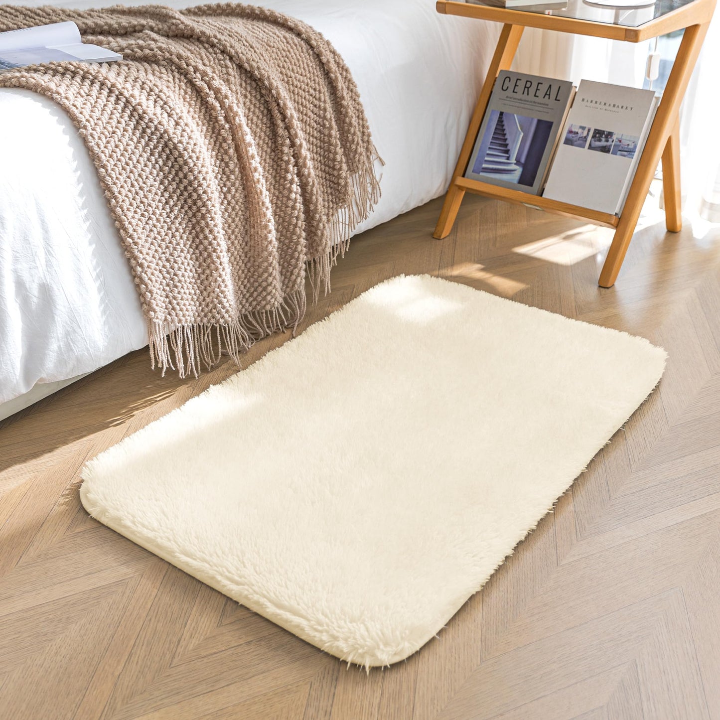 Amazon Basics Fluffy Washable Area Rug, Shaggy Carpet for Living Room, Bedroom, 4' W × 6' L, Pink