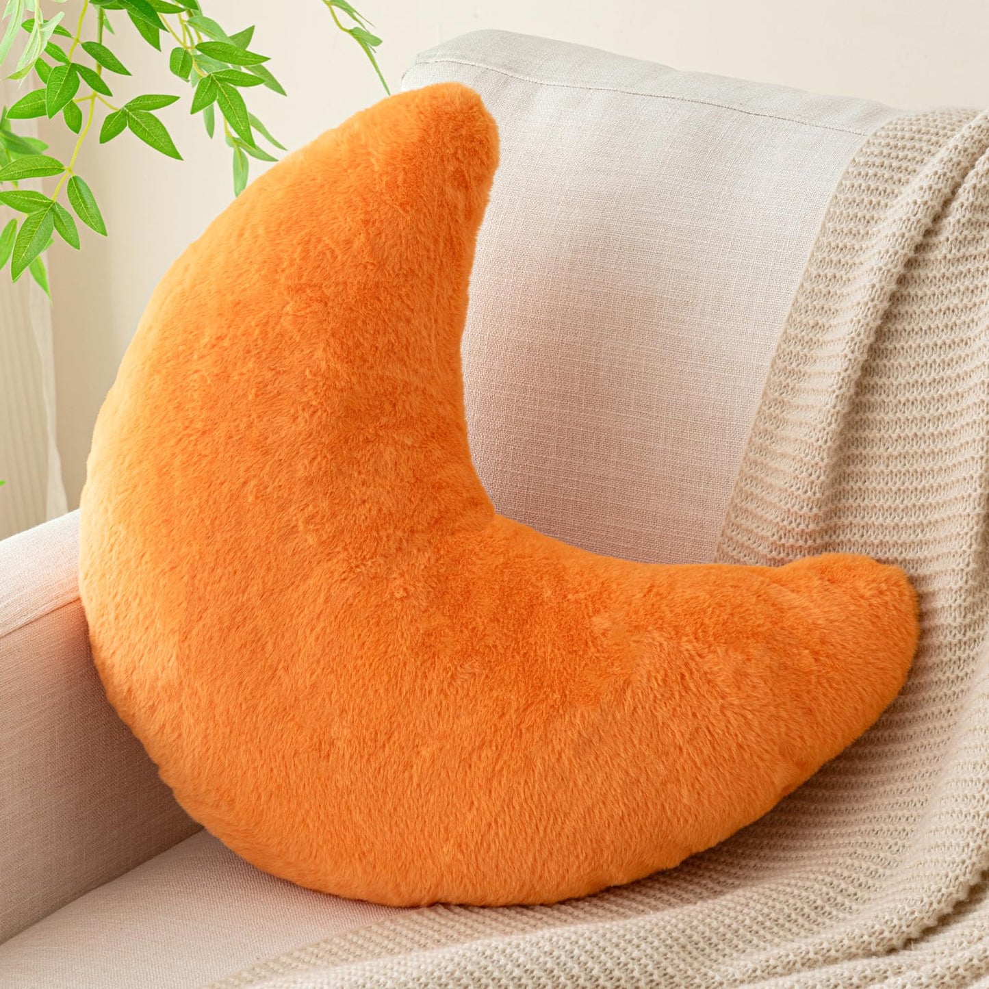 Moon Pillow, Decorative Throw Pillows with Soft Faux Rabbit for Bed Couch, Moon Shaped Pillows Plush Floor Cushions Room Decor Pillow for Sofa Bedroom Living Room