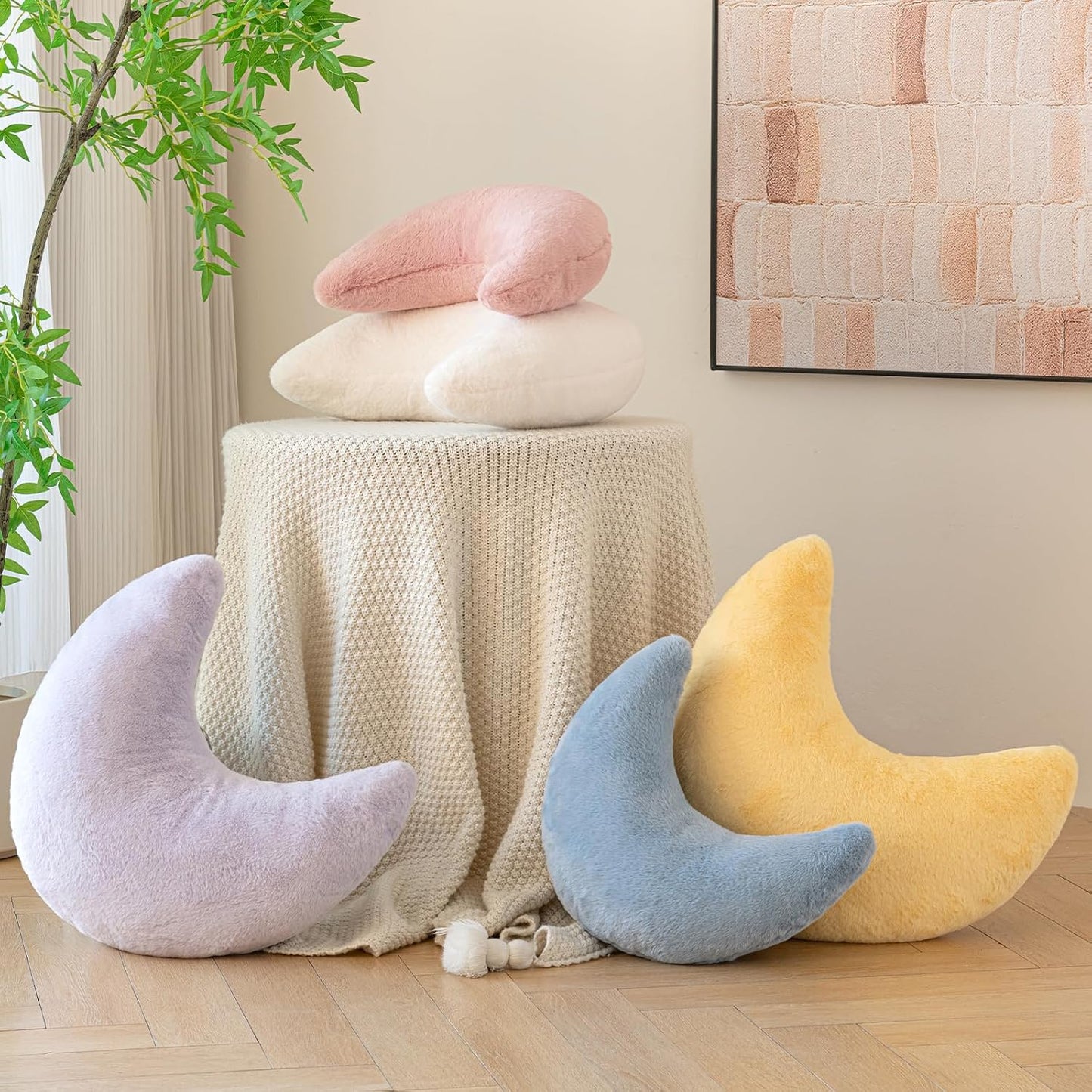 Moon Pillow, Decorative Throw Pillows with Soft Faux Rabbit for Bed Couch, Moon Shaped Pillows Plush Floor Cushions Room Decor Pillow for Sofa Bedroom Living Room