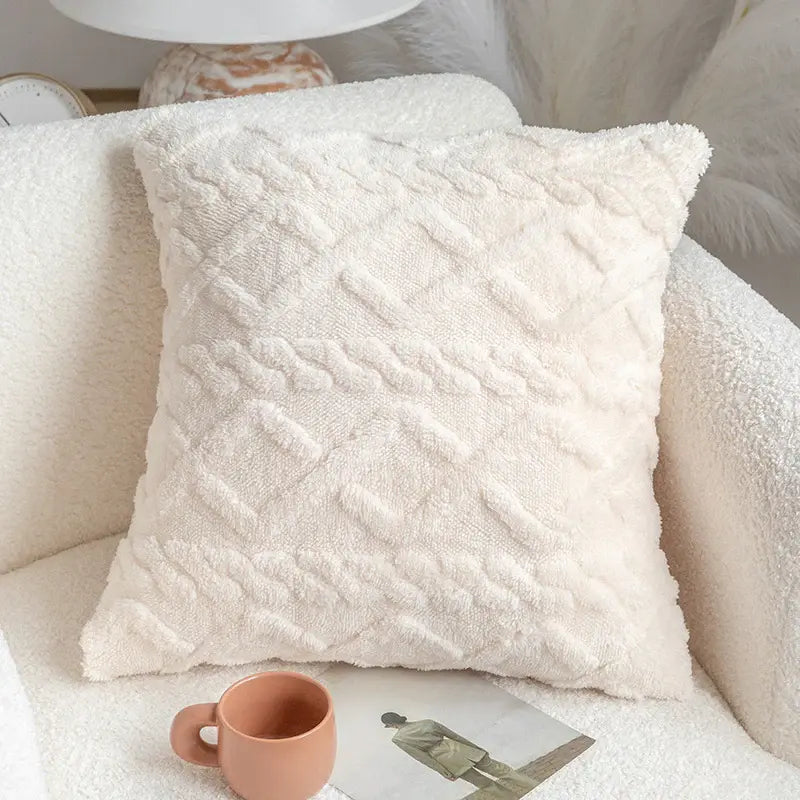 Throw pillow SUPER SOFT 3D  Geometric PATTERN Fur  Pack of 2 throw pillows WITH 450g insert 18"x18"