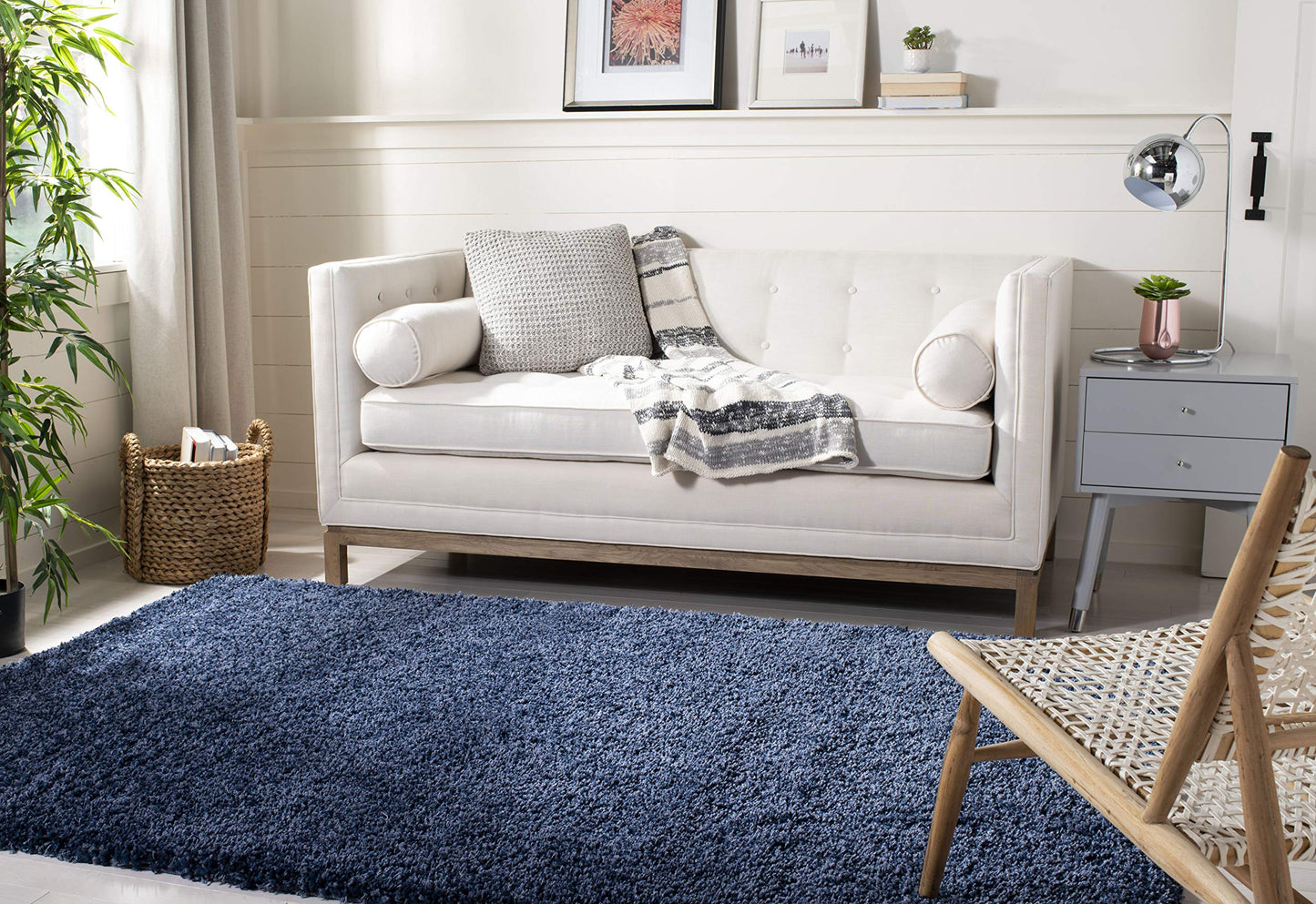 SAFAVIEH California Shag Collection Area Rug - 8' x 10', Ivory, Non-Shedding & Easy to Clean, Ultra Plush Thick Pile, Ideal for Living Room, Bedroom, Dining Space (SG151-1212)
