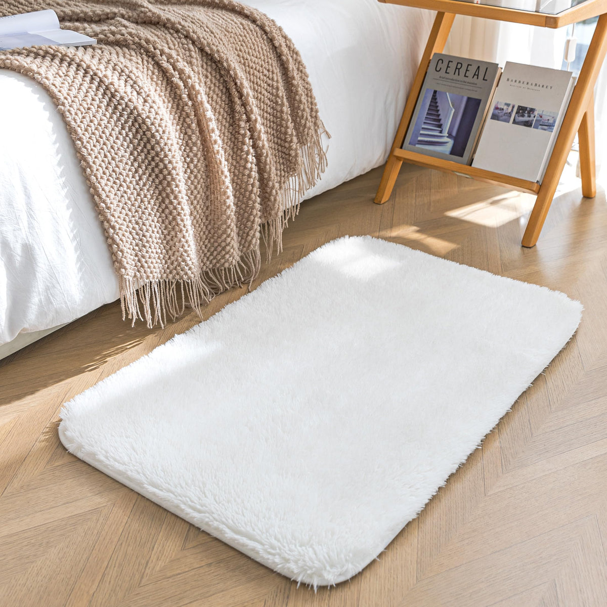 Amazon Basics Fluffy Washable Area Rug, Shaggy Carpet for Living Room, Bedroom, 4' W × 6' L, Pink