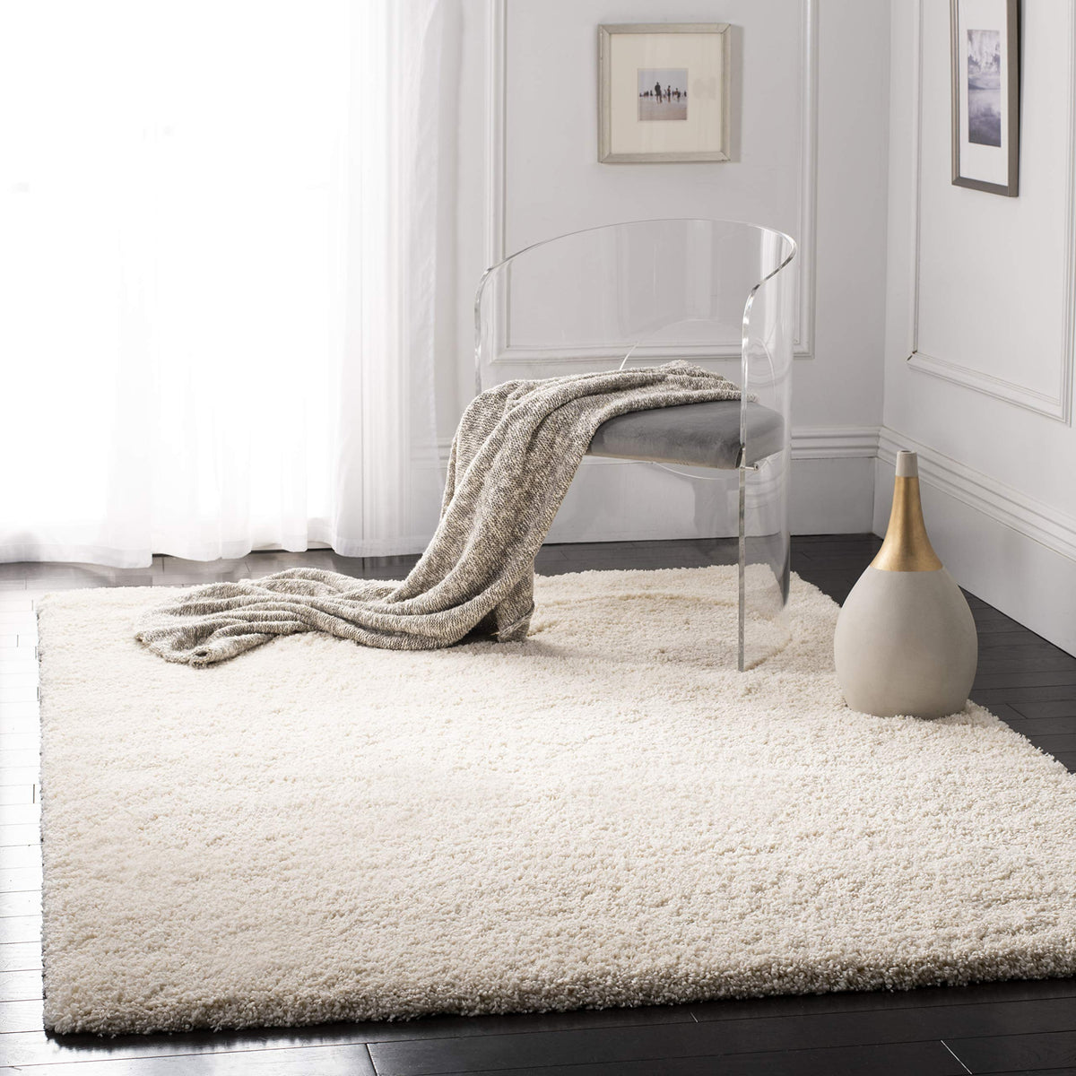 SAFAVIEH California Shag Collection Area Rug - 8' x 10', Ivory, Non-Shedding & Easy to Clean, Ultra Plush Thick Pile, Ideal for Living Room, Bedroom, Dining Space (SG151-1212)