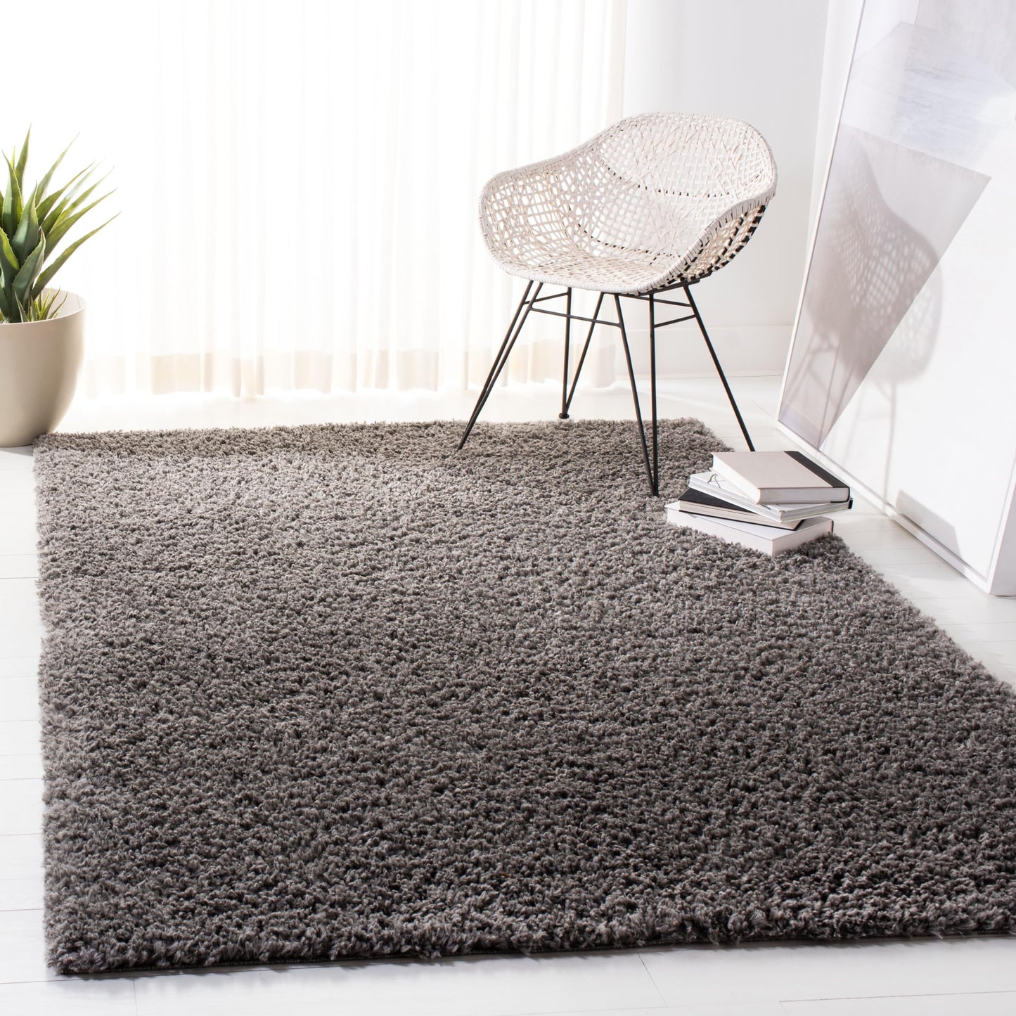 SAFAVIEH August Shag Collection Area Rug - 10' x 14', Green, Solid Design, Non-Shedding & Easy Care, 1.5-inch Thick Ideal for High Traffic Areas in Living Room, Bedroom (AUG200Y)