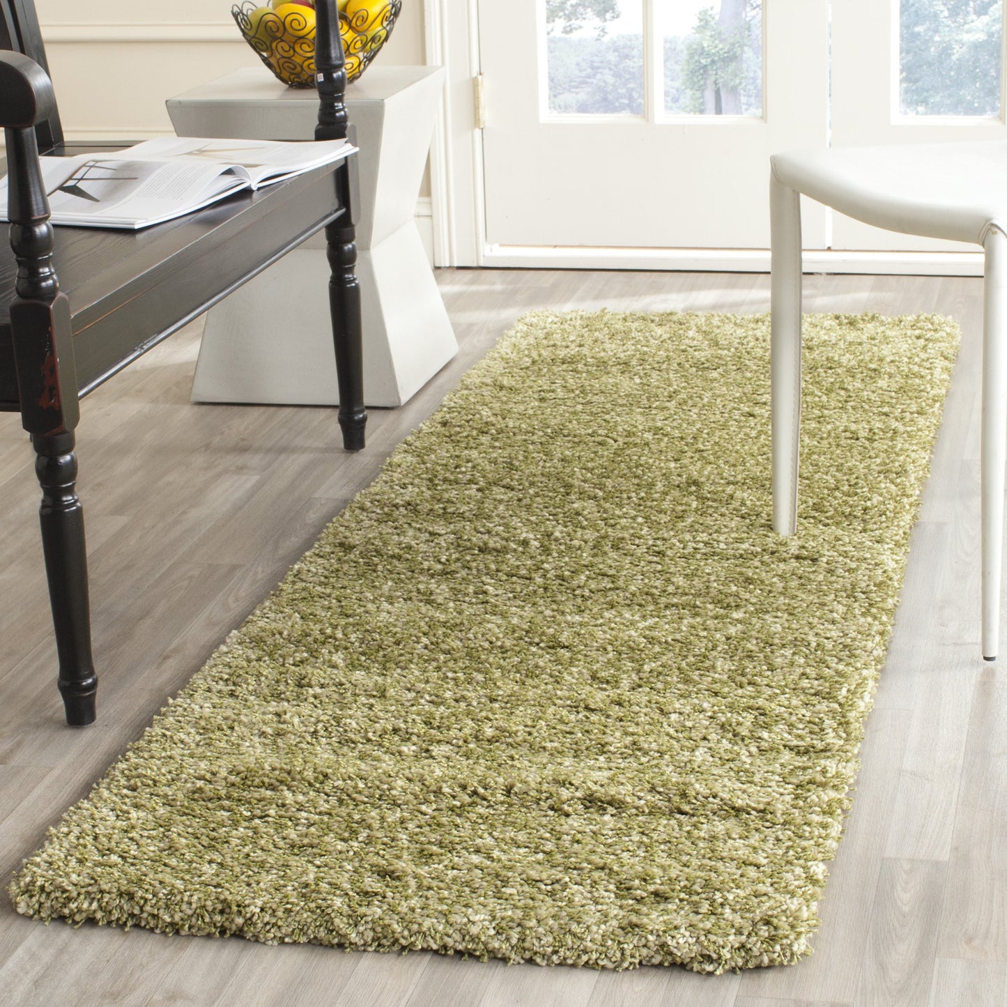 SAFAVIEH California Shag Collection Area Rug - 8' x 10', Ivory, Non-Shedding & Easy to Clean, Ultra Plush Thick Pile, Ideal for Living Room, Bedroom, Dining Space (SG151-1212)