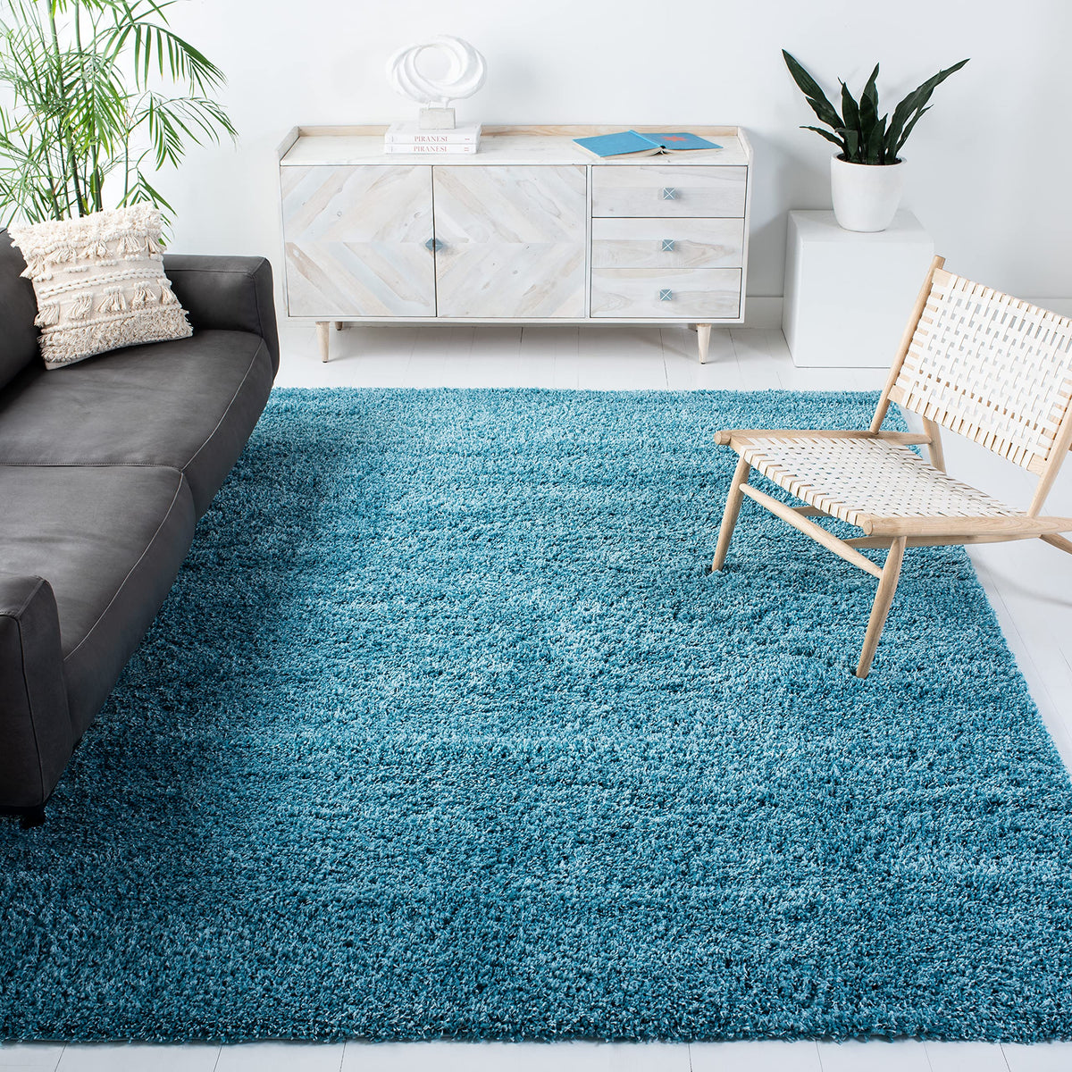 SAFAVIEH California Shag Collection Area Rug - 8' x 10', Ivory, Non-Shedding & Easy to Clean, Ultra Plush Thick Pile, Ideal for Living Room, Bedroom, Dining Space (SG151-1212)
