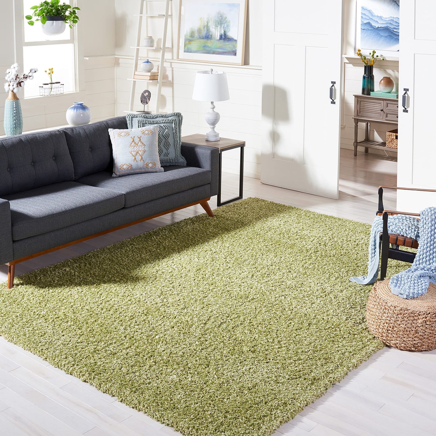 SAFAVIEH California Shag Collection Area Rug - 8' x 10', Ivory, Non-Shedding & Easy to Clean, Ultra Plush Thick Pile, Ideal for Living Room, Bedroom, Dining Space (SG151-1212)