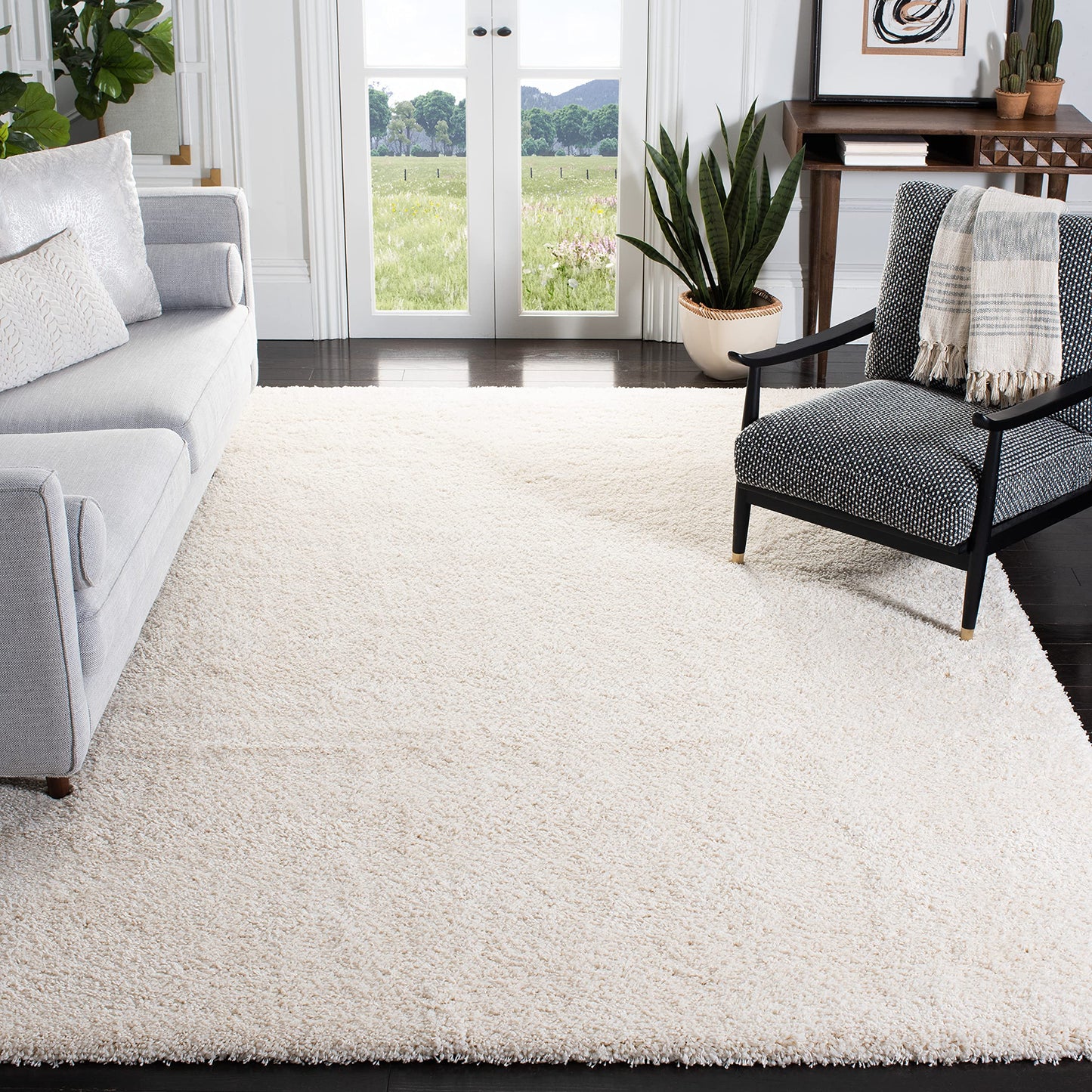 SAFAVIEH California Shag Collection Area Rug - 8' x 10', Ivory, Non-Shedding & Easy to Clean, Ultra Plush Thick Pile, Ideal for Living Room, Bedroom, Dining Space (SG151-1212)