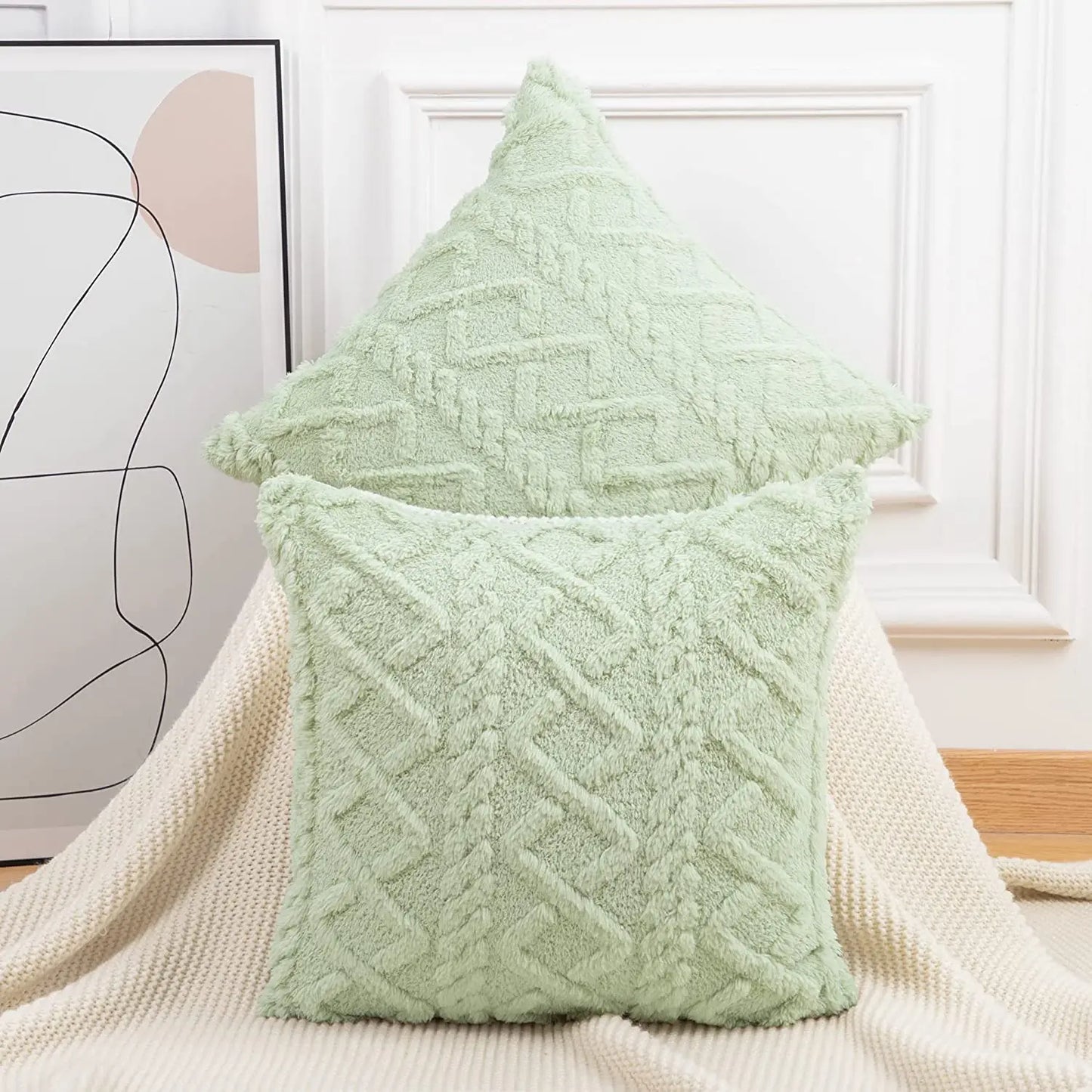 Throw pillow SUPER SOFT 3D  Geometric PATTERN Fur  Pack of 2 throw pillows WITH 450g insert 18"x18"